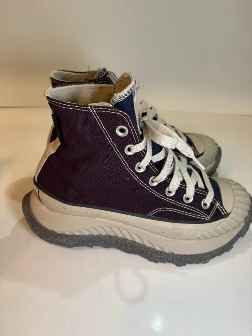 Converse Chuck 70 AT-CX Counter Climate Waterproof High Top Black Cherry 6.5